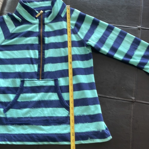 Lilly Pulitzer 3/4 zippered top. Size L. Color Aqua and Navy - Picture 11 of 12